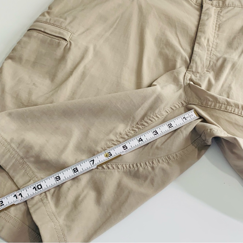 Duluth Flex Dry on the Fly Cargo Shorts in Khaki Size Large 10” Inseam - Picture 10 of 11
